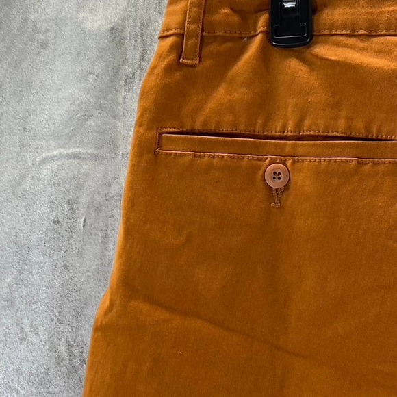 And Now This Men's Brown Stretch Performance Chino Shorts SZ 34 - Picture 4 of 11